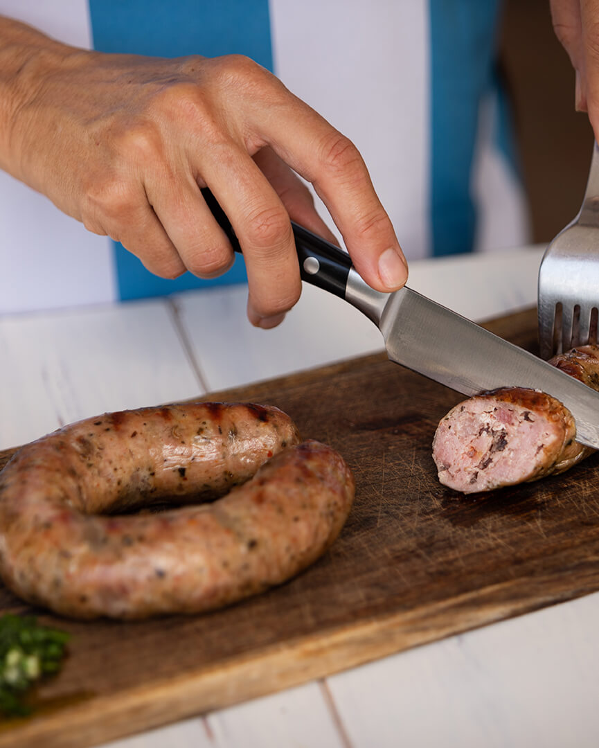 Experience the genuine tastes of Buenos Aires with our mouthwatering chorizo sausages - the Baires Selection from WeARGourmet. Made with pure pork sausage and natural casing using traditional Argentinian techniques, our handmade sausages in Atlanta boast the perfect balance of chorizo argentino style seasonings that create an irresistible flavor in every bite.