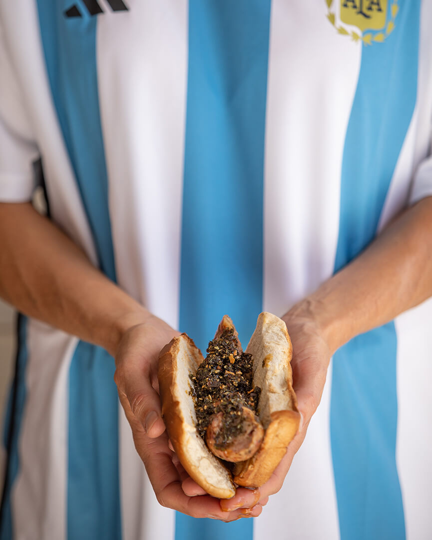 Experience the genuine tastes of Buenos Aires with our mouthwatering chorizo sausages - the Baires Selection from WeARGourmet. Made with pure pork sausage and natural casing using traditional Argentinian techniques, our handmade sausages in Atlanta boast the perfect balance of chorizo argentino style seasonings that create an irresistible flavor in every bite.